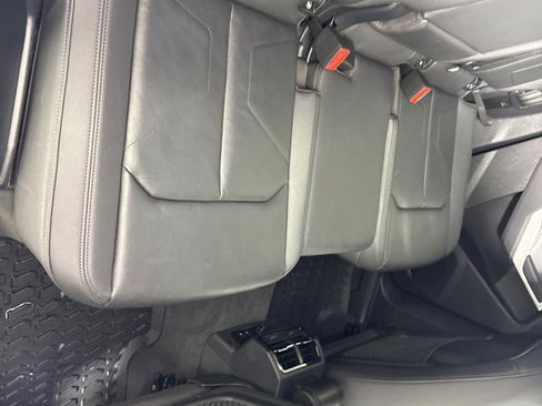 Used 2021 Audi Q3 2.0T Premium image 26