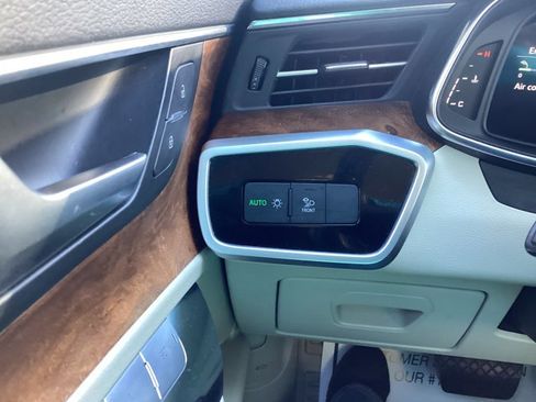 Used 2023 Audi A6 2.0T Premium image 16