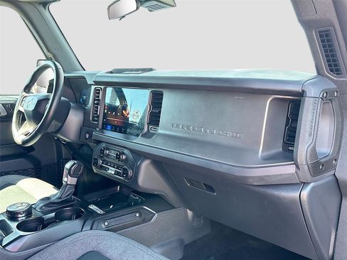 Used 2025 Ford Bronco Big Bend image 29