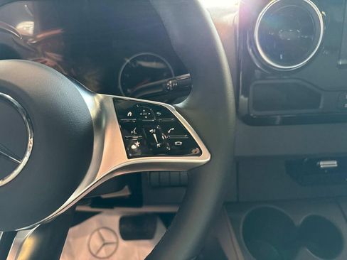 Used 2025 Mercedes-Benz Sprinter 3500 image 25