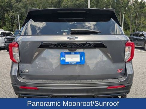 Certified 2022 Ford Explorer ST AWD/4WD image 5