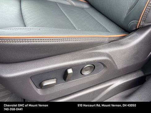 New 2026 GMC Yukon XL AT4 w/ AT4 Premium Plus Package AWD/4WD image 36