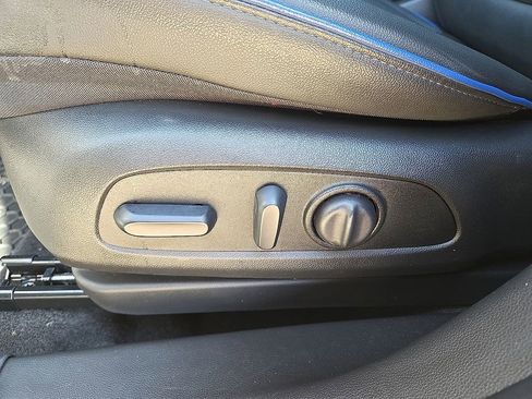 Used 2025 Buick Encore GX Sport Touring w/ Experience Buick Package image 21