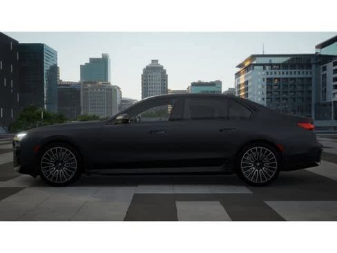 New 2025 BMW 760i xDrive image 4