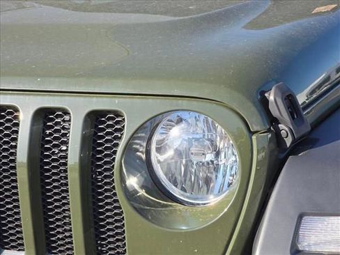 Used 2022 Jeep Wrangler Unlimited Sport AWD/4WD image 30