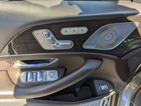 Used 2020 Mercedes-Benz GLS 450 4MATIC image 22