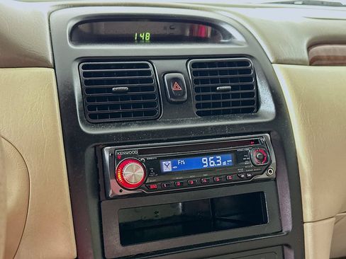 Used 2001 Toyota Solara SE FWD image 13