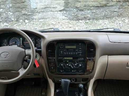 Used 1999 Toyota Land Cruiser image 26