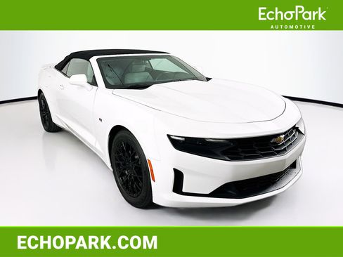 Used 2022 Chevrolet Camaro LT image 1