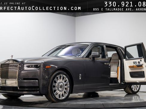 Used 2019 Rolls-Royce Phantom Sedan image 1