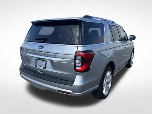 Used 2024 Ford Expedition Platinum AWD/4WD image 8