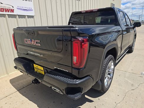 Used 2024 GMC Sierra 1500 Denali AWD/4WD image 6