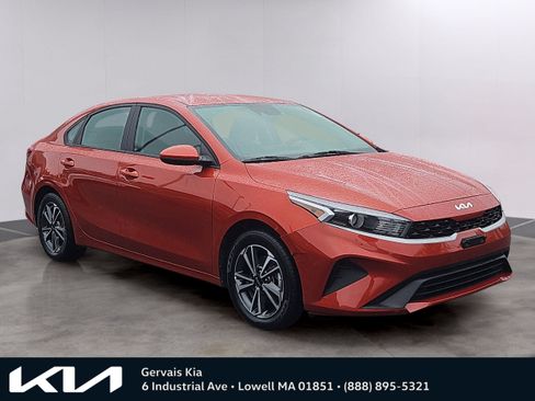 Certified 2023 Kia Forte LXS FWD image 1