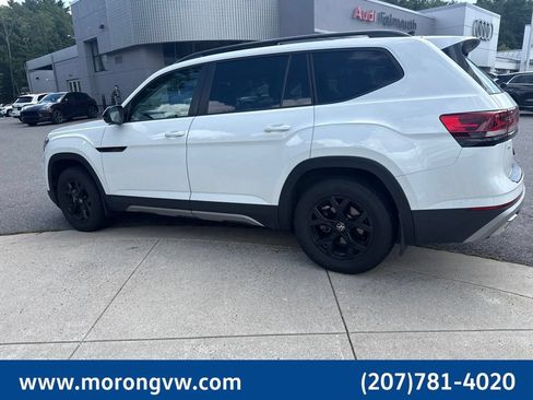 Used 2024 Volkswagen Atlas Peak Edition SE AWD/4WD image 8