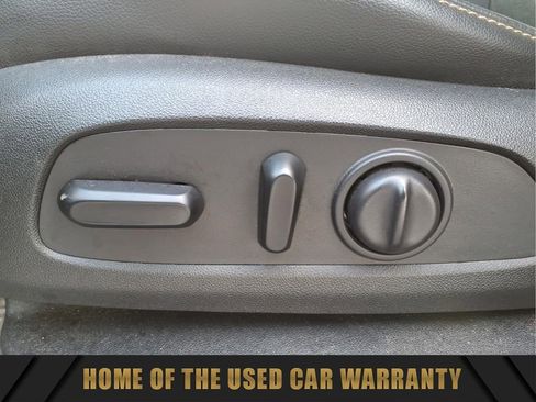 Used 2020 Chevrolet Equinox Premier FWD image 17
