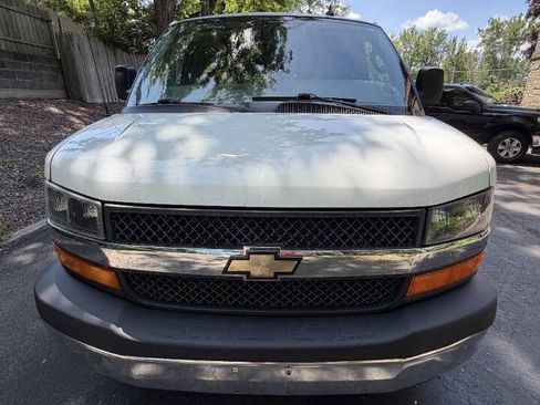 Used 2021 Chevrolet Express 2500 w/ Driver Convenience Package RWD image 3