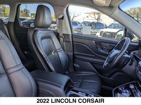 Certified 2022 Lincoln Corsair FWD w/ Premium Package image 27