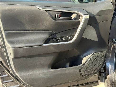 Used 2025 Toyota RAV4 LE image 12