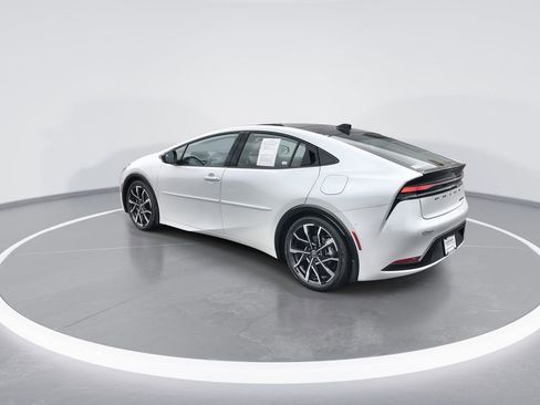 Used 2024 Toyota Prius Prime Premium w/ Advanced Technology Package image 6