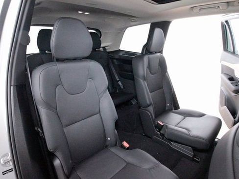 Certified 2025 Volvo XC90 B6 Plus w/ Protection Package Premier image 30