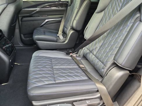 Used 2025 Cadillac Escalade IQ Sport 1 AWD/4WD image 25