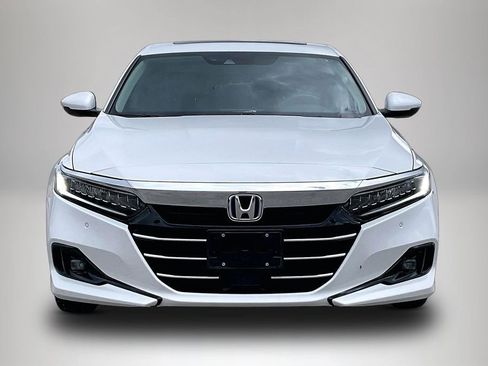 Used 2021 Honda Accord Touring image 3