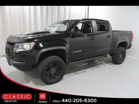 Used 2021 Chevrolet Colorado ZR2 w/ ZR2 Midnight Special Edition image 3