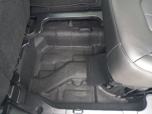 New 2025 Chrysler Pacifica Select image 9