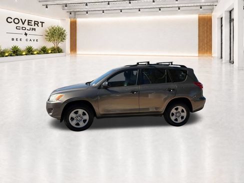Used 2010 Toyota RAV4 2WD w/ Base L4 Extra Value Pkg image 5