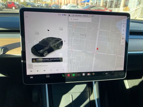 Used 2020 Tesla Model Y Long Range image 15