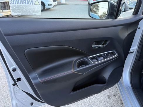 Certified 2025 Nissan Versa SR w/ Trunk Package image 13