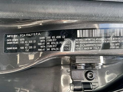 Used 2019 Jeep Renegade Latitude w/ Cold Weather Group AWD/4WD image 16