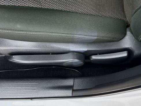 Used 2019 Nissan Sentra S image 22