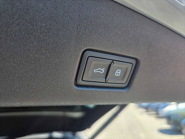 Used 2023 Audi Q4 e-tron Prestige w/ 20" Wheel Package AWD/4WD image 15