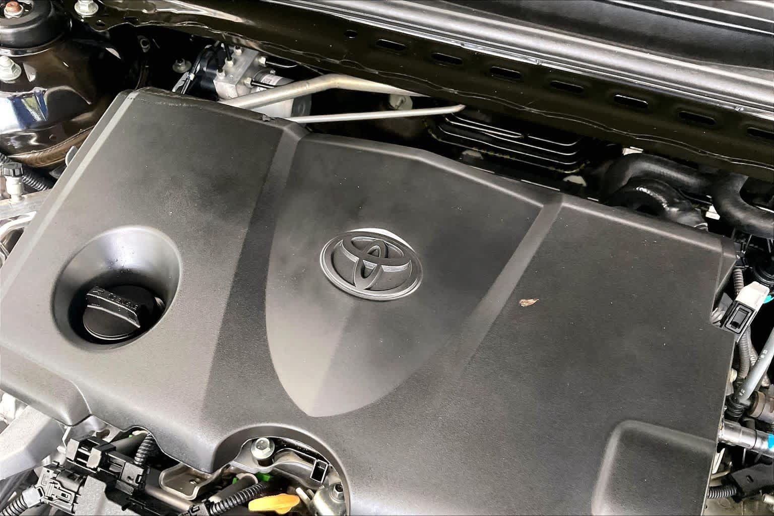 Used 2022 Toyota Camry SE FWD image 33