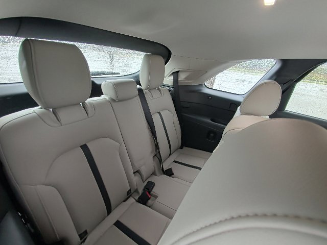 Used 2024 MAZDA CX-90 3.3 Turbo w/ Preferred Package AWD/4WD image 6