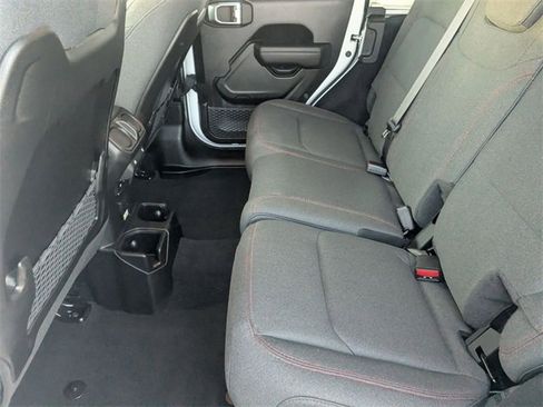 Used 2024 Jeep Wrangler Rubicon w/ Technology Group image 33