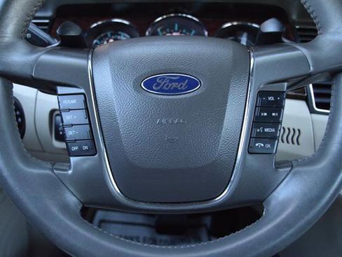 Used 2011 Ford Taurus SEL w/ 201A Rapid Spec Order Code FWD image 18