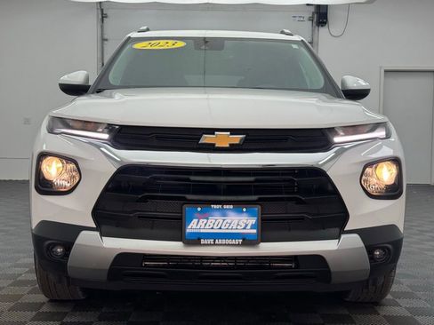 Used 2023 Chevrolet TrailBlazer LT w/ Convenience Package AWD/4WD image 11