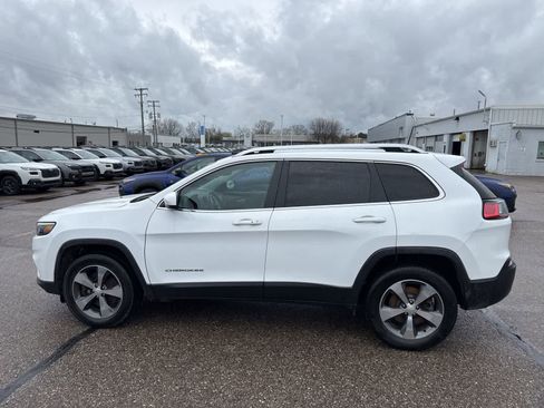 Used 2020 Jeep Cherokee Limited image 12