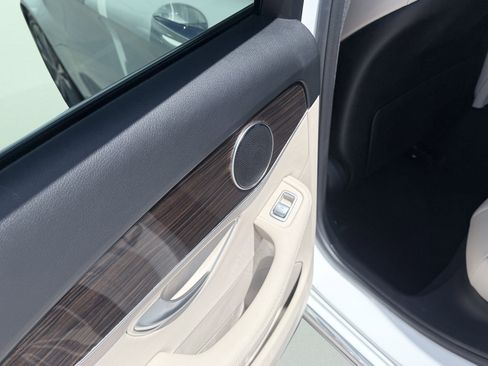 Used 2018 Mercedes-Benz C 300 Sedan image 40