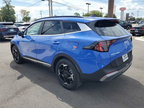 New 2026 Kia Sportage EX w/ EX Panorama Roof Package image 3