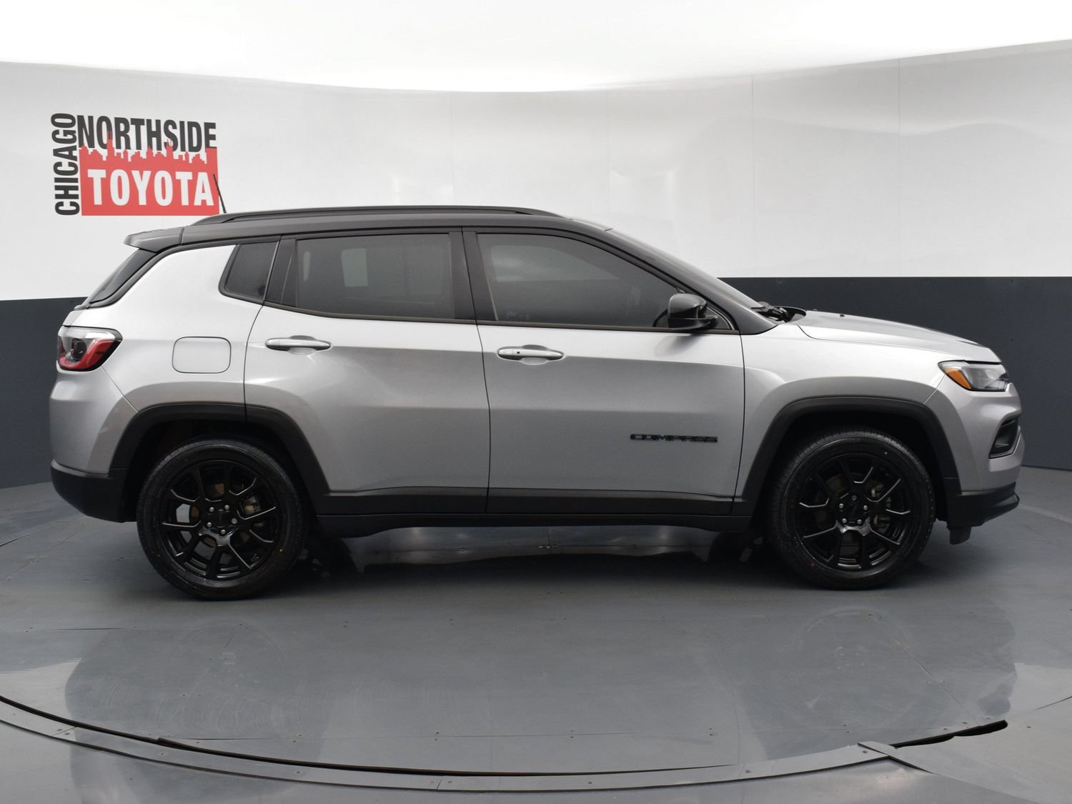 Used 2022 Jeep Compass Latitude w/ Convenience Group FWD image 5