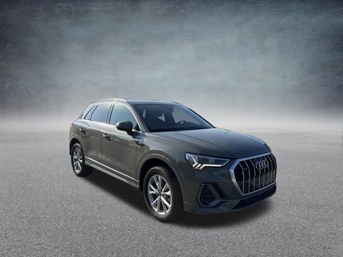 Used 2025 Audi Q3 2.0T Premium Plus w/ Premium Plus Package AWD/4WD image 7