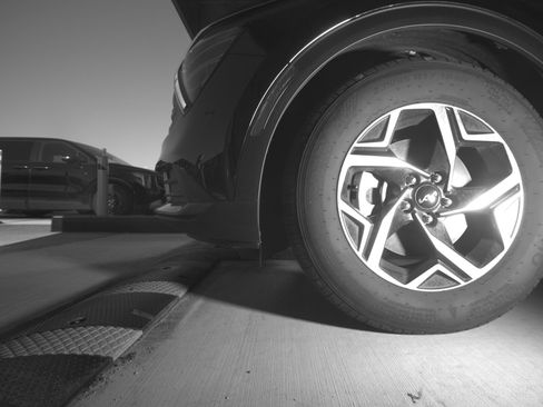 Used 2025 Kia Sportage LX image 12