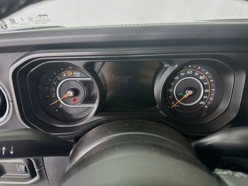 New 2025 Jeep Gladiator Sport image 12