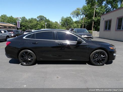 Used 2020 Chevrolet Malibu LT w/ Midnight Edition FWD image 4