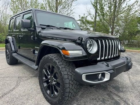 Used 2021 Jeep Wrangler Unlimited Sahara w/ Dual Top Group image 34