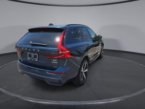 Used 2023 Volvo XC60 B5 Ultimate w/ Protection Package FWD image 8
