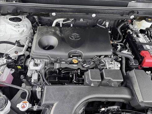 Used 2024 Toyota RAV4 LE image 21